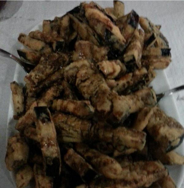 El Bakalito. De las mejores berenjenas con miel que he probado. Tienen muchas ofertas para tapear