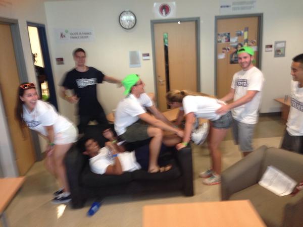 myspace14telfer's tweet photo. Sex positions on a couch 😉😉😉 http://t.co/wCFBLx850e