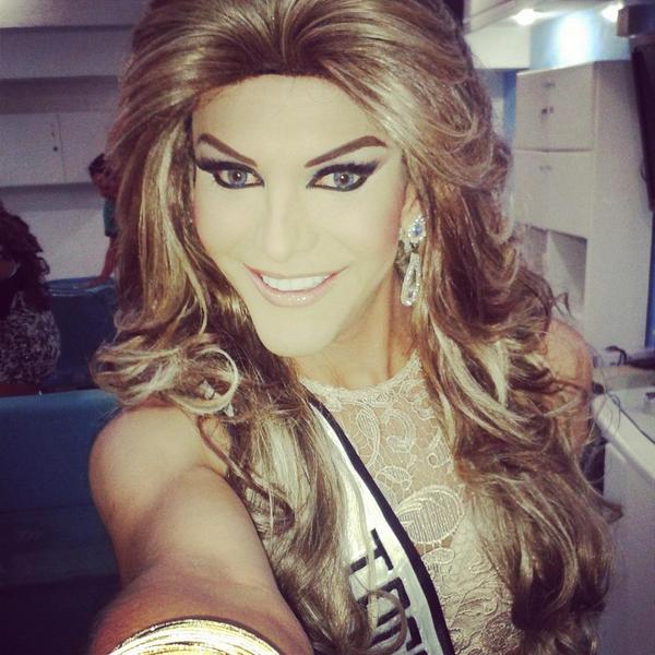 MGVTACHIRA's tweet photo. Besos besos http://t.co/AU46mHdPA9