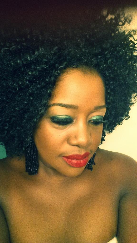 pseimah's tweet image. Being an African woman