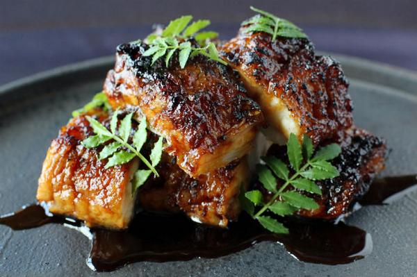 CruceRestaurant's tweet photo. RT @PSFK "Enfocar-se amb el que fas i el que et fa especial" #Restaurantsambànima http://t.co/hGDQmnDYkv http://t.co/2v0JIN1gXo