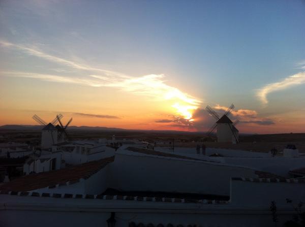 Quijoteworld's tweet photo. La tierra del Quijote http://t.co/P4SDd4vzFv
