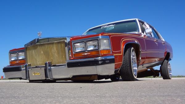 RagsRaglan's tweet photo. 1987 Cadillac #Lowrider #DedicationCC http://t.co/jrh76TYIdG