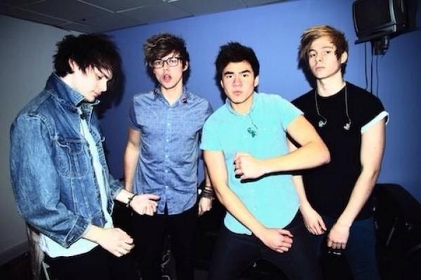 Группа 5 seconds of summer. 5 seconds 4. 5 seconds 4. 5 seconds 4. 5sos 2022.