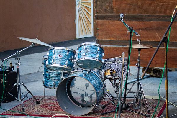 unscriptedphoto's tweet photo. behold my beat makers #thegiftmachine @thegiftmachine http://t.co/PYQGemAT6o
