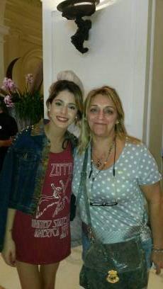 titifernandez1's tweet photo. Mira que lindo encuentro en Roma @TiniStoessel  y Norita. http://t.co/TOcQtAMTpi