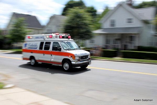 marinasponytail's tweet photo. hospitals responding to diamonds all over the world right now like http://t.co/3yUZ3VKUcj