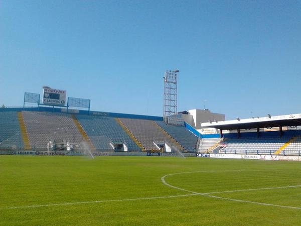evitamery's tweet photo. "@TgdTony: Debut en 3a,con victoria y en este campo:) http://t.co/FYKjcrar7l" Que biieenn!!! Enhorabuena ;)