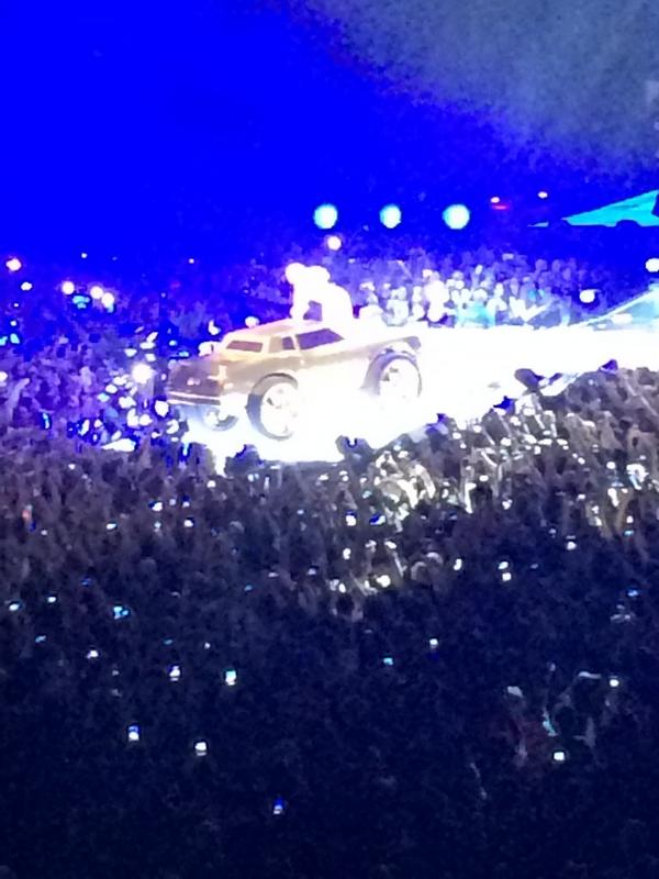 rixtkeetman's tweet photo. Can i please go back to this amazing day in my life. It was the best day ever. 22june the netherlands @MileyCyrus http://t.co/H8IDQesf2A