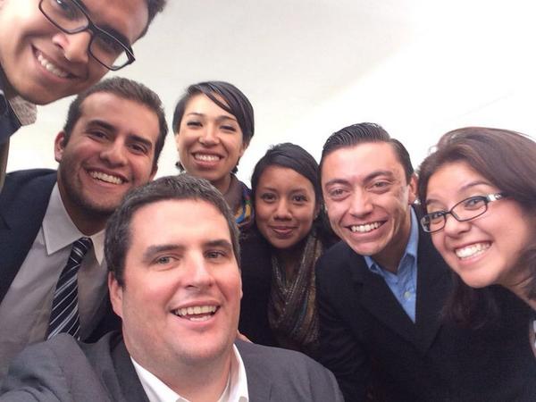 alexvanbundchen's tweet photo. US Embassy Youth Council Selfie with @macon44 #GenM #GenMQro #Youth #Mexico #US @USEmbassyMEX http://t.co/lSuQfOwWXA