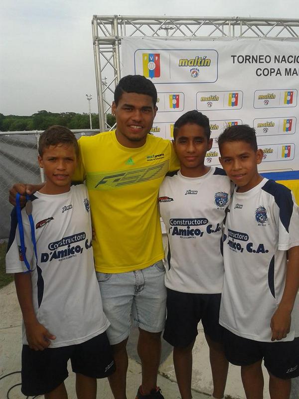 Moises'Tovar tweet media