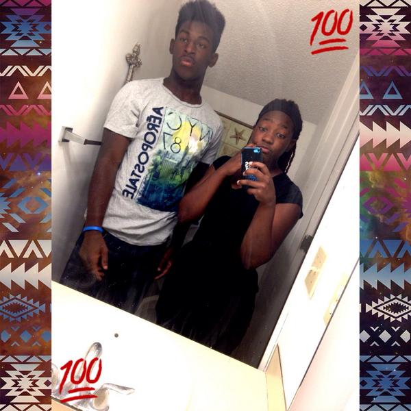 IFW_GirlsOnGirl's tweet image. When You See Him You See Me    #LikeBrotherLikeSister