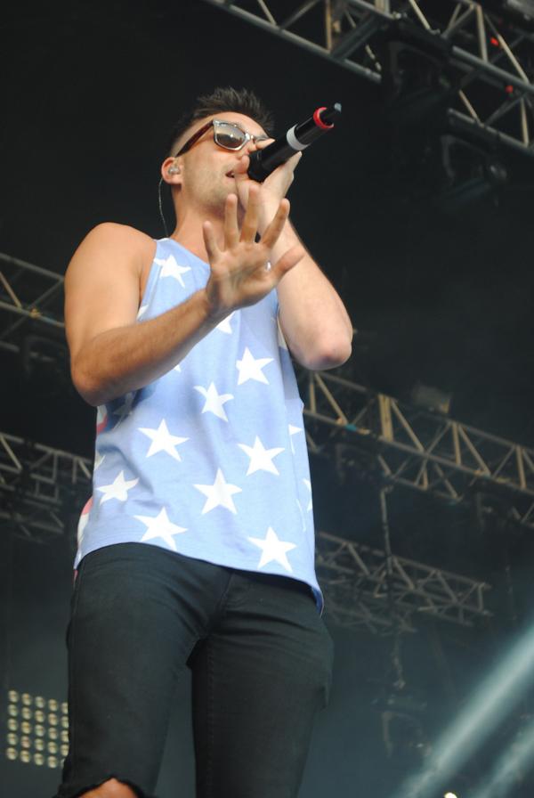 Ab1gail_Frances's tweet photo. Tom performing at Fusion Fest tonight http://t.co/JaaTmFp1eY (Via @celeBritain) #TWUpdates