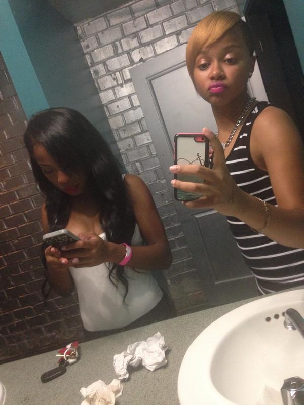 ShortStuff_6's tweet image. me &amp;amp; roomie lastnight 😍👏 #bcpe