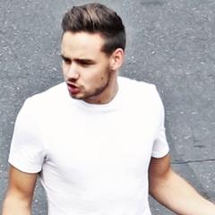Its LATE BUT OKAY HAHA ... HAPPY BIRTHDAY MY DADDY LOVE YOU VERY LIAM JAMES PAYNE <3 <3 