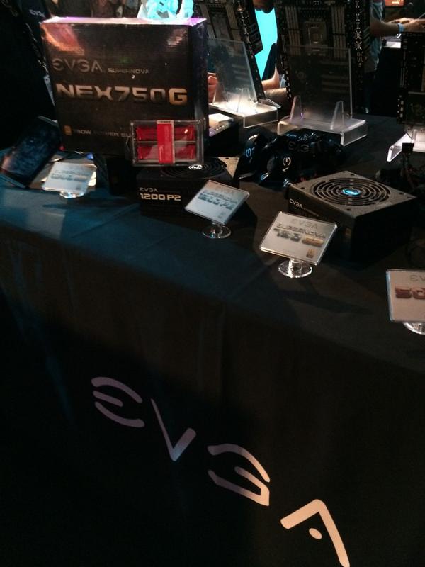 HyperX's tweet photo. Here's some #HyperXSavage RAM by our friends at @TEAMEVGA. Be the first to SHOUT #ItsJustHyperX to get it! http://t.co/TI2vOUl8fb