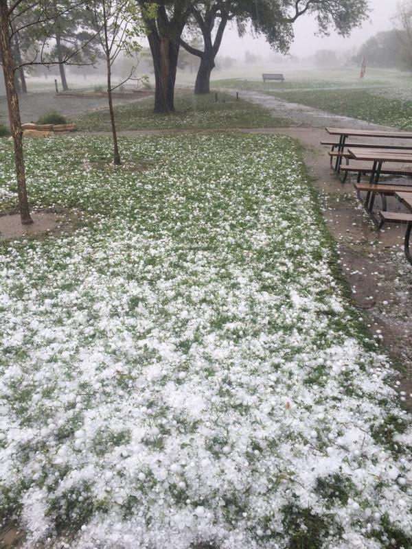 JakeLeeStanton's tweet photo. Looks like somebody over applied the slow release moisture! http://t.co/JZayWV40hF