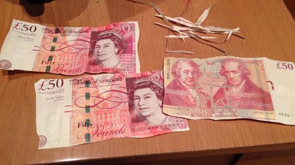 Lordie__'s tweet photo. Oiii look what my niece did to my big sisters money to make it look 'pretty' but my sister went nuts 😂😂😂😂😂😂😂😂😂😂 http://t.co/8e47oREwvG