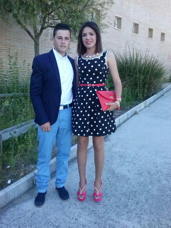 MiriamMeriam's tweet photo. Ya empieza septiembre se acaba el verano, pero no todo es gris hoy hago 3 años y medio junto a Él Te quiero gordi ♡ http://t.co/Qx9tUD8I4O