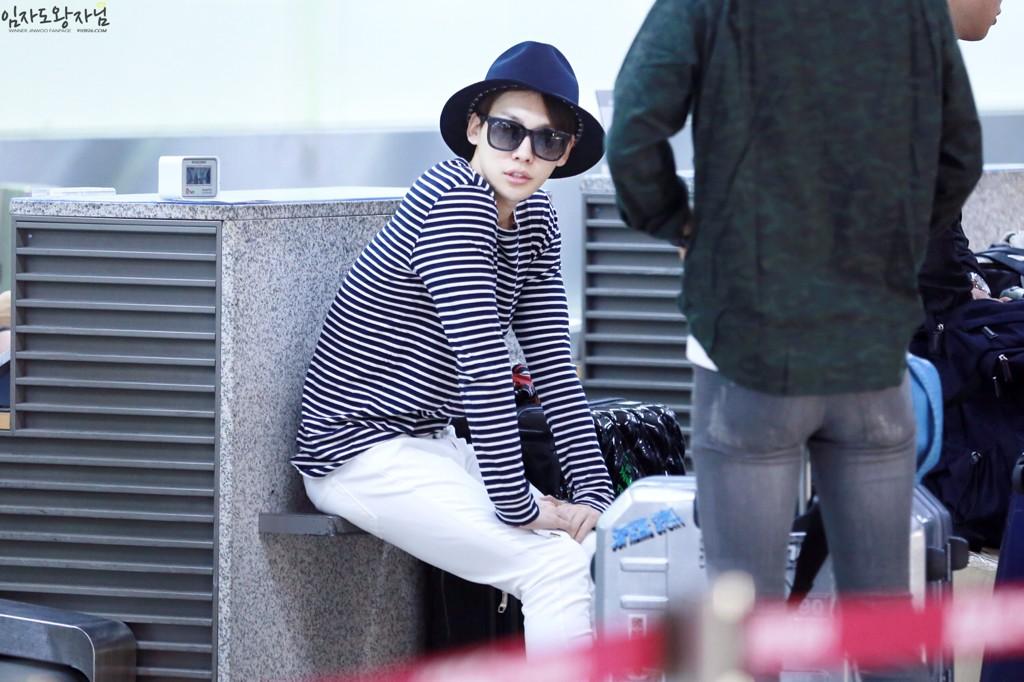 Bw_-llACIAAGXcF.jpg:large