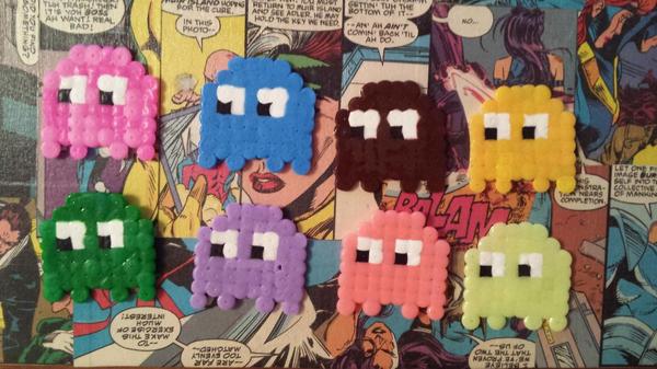 PixelsCustom's tweet image. Little designs :) #pixelart #pixels #hamabeads # lollypop #DrWho #Pacman #jack #rainbow