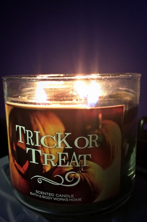 becausefall's tweet image. Best fall scent🔥🍃🍁💛 #BathandBodyWorks #Candles