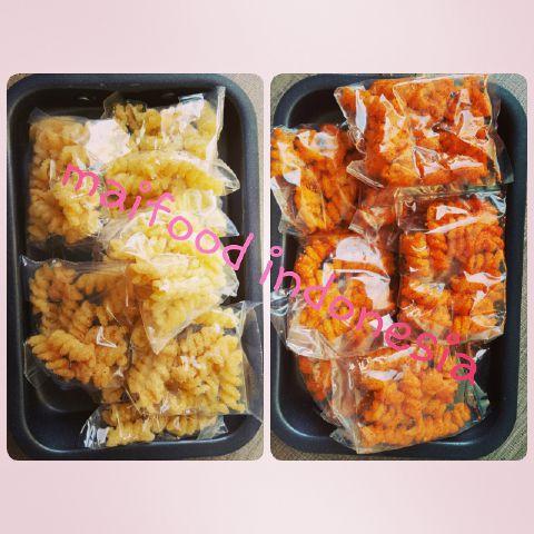 _vEn12_'s tweet photo. Makaroni Spiral IDR 12.000/pack isi 7pc ada 2rasa ayam bawang &amp; pedas gurih :) PM 21CD952F Line/WA 087885841961 http://t.co/QoSaiSlk9E