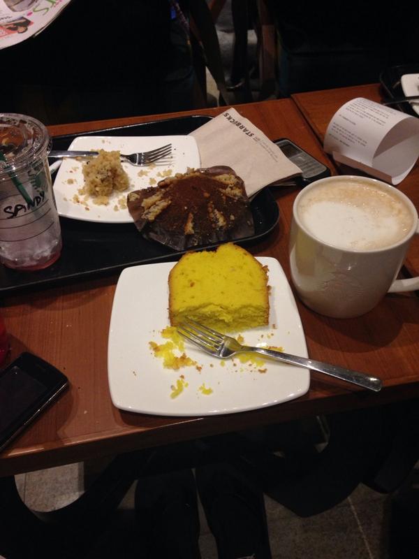 IndiaFBCI's tweet photo. Team meeting. #winning #feelslikehome http://t.co/6FuDMWERgc