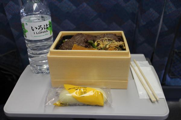 coffeeworks's tweet image. train lunch: self heating bento box and tokyo banana