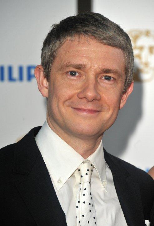 HAPPY BIRTHDAY to MARTIN FREEMAN! Thanks for being terrific as Bilbo, John & all that you do!   Have a terrific day!~ 