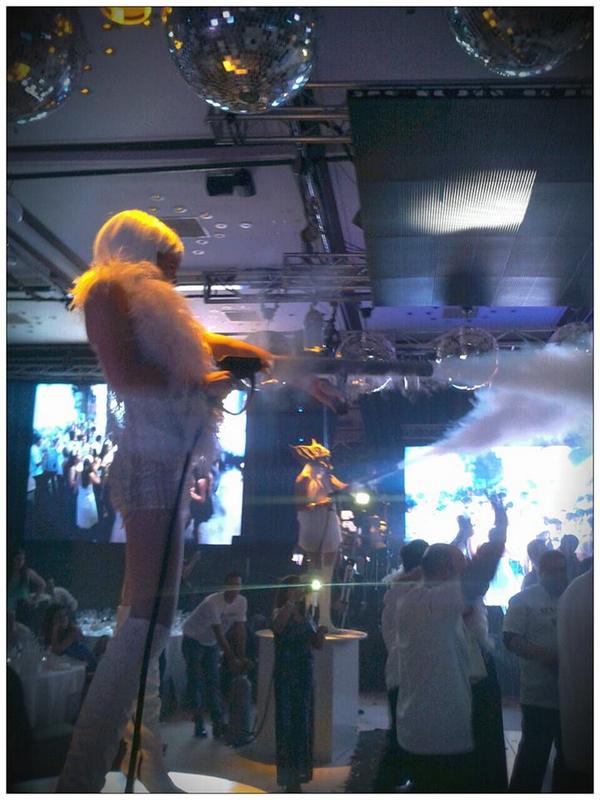 ALEJANDRO VIDAL SHOW  HOTEL COSTA GALANA
WHITE PARTY