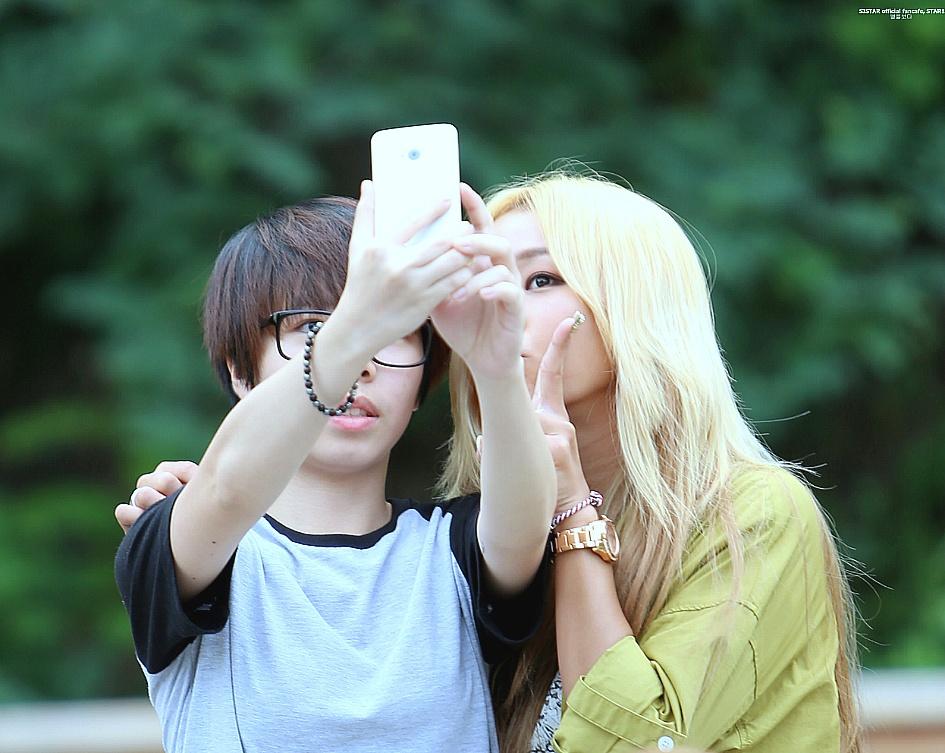 Bwa7JF2IAAAk1z3.jpg:large