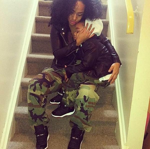 Pink_Montana's tweet photo. "@DemeccaP: mommy daughter goals. 😻 👭👑💁👟💕💯💪http://t.co/nxSIU3t88A””" 💯💯💯😍😙😙