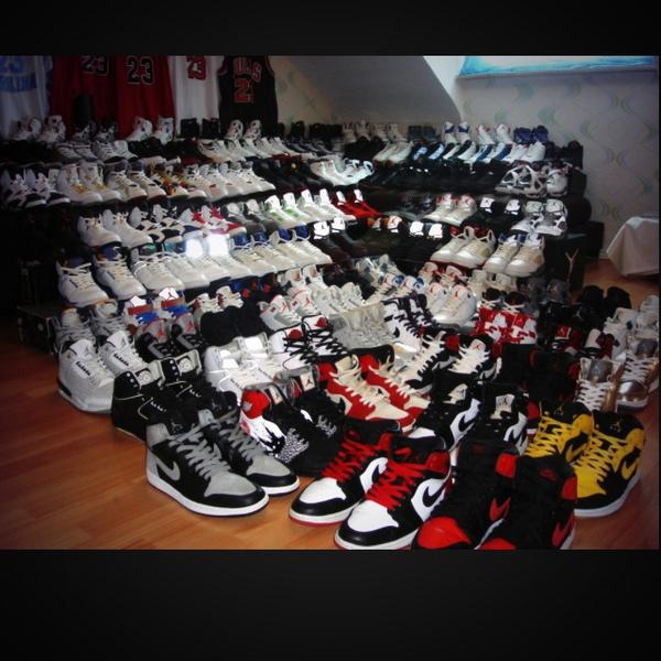 FirstDaZde's tweet photo. Ain't nobody got THIS many J's. http://t.co/j9V7EEEfmI