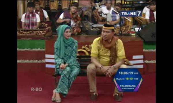 DesyFans_JKT's tweet photo. Cie cie @C_lontong :) http://t.co/7CAChrjPGf