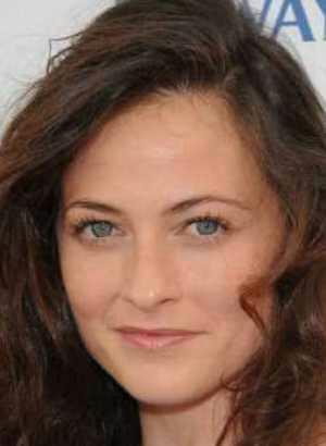 Happy birthday
Lara Pulver zum 34.
Grossbritannien 1980 