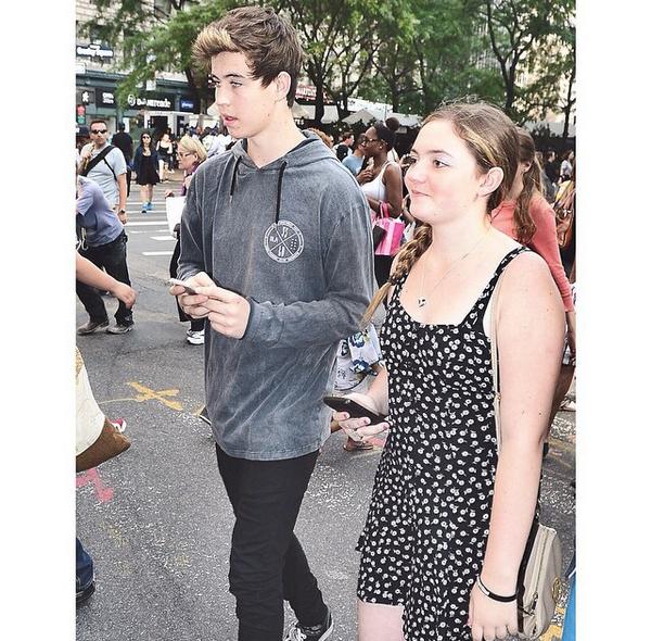 NashGNews's tweet photo. New/Old pic of Nash with a fan! http://t.co/v6lzEN1gnO