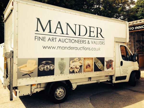 AutoInnovations's tweet photo. Mander Auctioneers newest Luton van. Courtesy of @_DannyHeard http://t.co/z1FsScRXHP