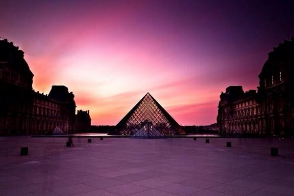 _Paisajes_'s tweet photo. #Louvre estuvo unido al palacio de las Tullerías formando un solo conjunto hasta 1870 #Paris #Francia http://t.co/E1iTCtBIQU