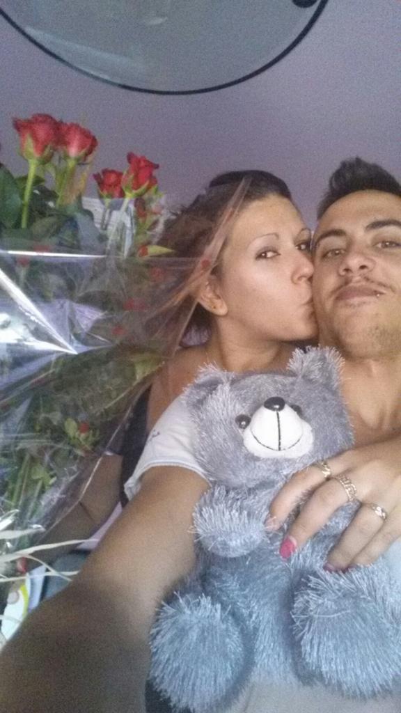 Miriam55215543's tweet photo. Me encantan las sopresas y sobre todo si son de mi Niño te amo mi vida http://t.co/Q3sJ5Vai9S