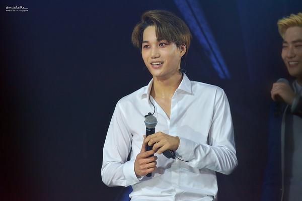 michelle__'s tweet photo. 140823 [HQ] #TLPinSG #종인 #카이 싱가폴콘 #EXO #Kai 김키이 이쁘쟈나 https://t.co/rpk1IUaWvD http://t.co/kZnjFzkeVu