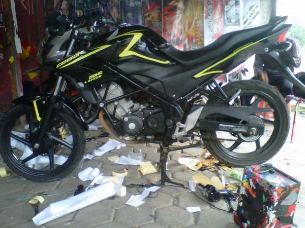 Panji Pro Luxery Line Cutting Striping Honda Cb150r Done Prosticker Kajen Inspired By Motoblast Infokajen Infopekalongan Http T Co Thmbpmvsiq