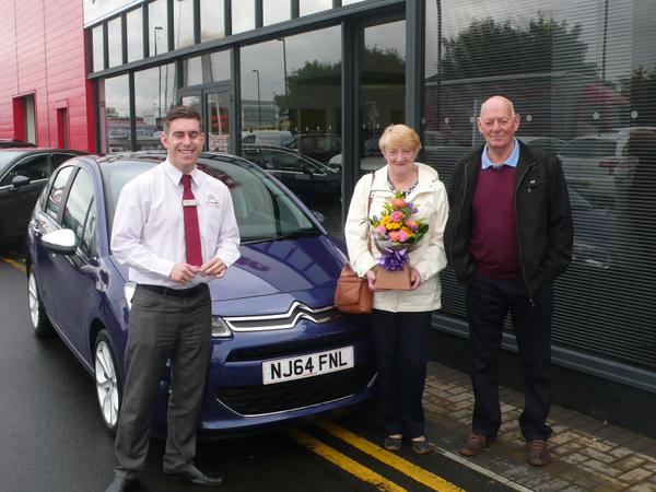 wingrove_motor's tweet image. Mr &amp;amp; Mrs Wealleans collecting there brand new #citroen #64Plate from Sales Executive Mark @ our Silverlink branch
