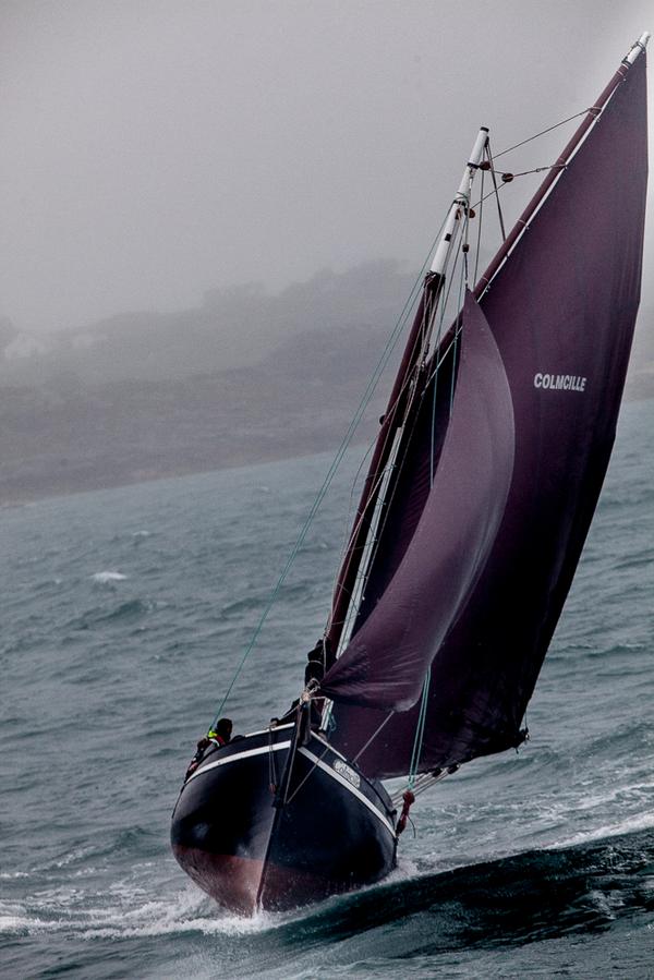 FéileRosaMhíl Sunday. Music if you play 'slideshow'. 3 boats pulled out with broken boons etc. seanomainnin.com/p386058167