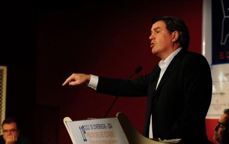 uyquevoto's tweet photo. "@ObservadorUY: Partido Colorado: Apoyo a AFE dependerá de ahorro en carreteras http://t.co/apzDS1PETB http://t.co/wqVRjeYu9K" #uy