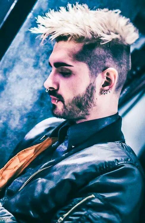 Almost ten minutes have past...6:30...Happy birthday Bill Kaulitz, your my favorite one, cant believe your 25 :) 