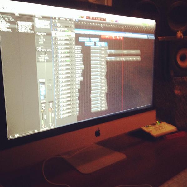 vamicmusic's tweet photo. Vocals are done #vamic #remember http://t.co/x7qD0YgAIF