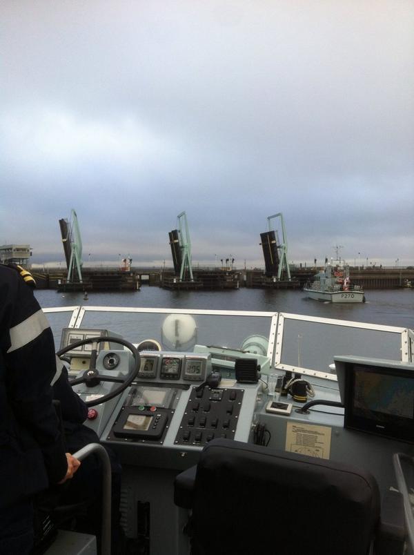 mat711's tweet photo. Had so much fun this morning on #HMSExpress escorting the Latvian Warship into Cardiff. #Nato @RoyalNavy http://t.co/y0Ou0ao5ut