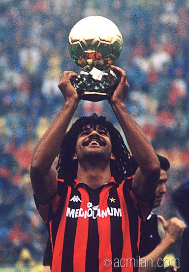 Happy birthday legend! <a href="/GullitR/">Ruud Gullit</a> turns 52 today! #weareacmilan