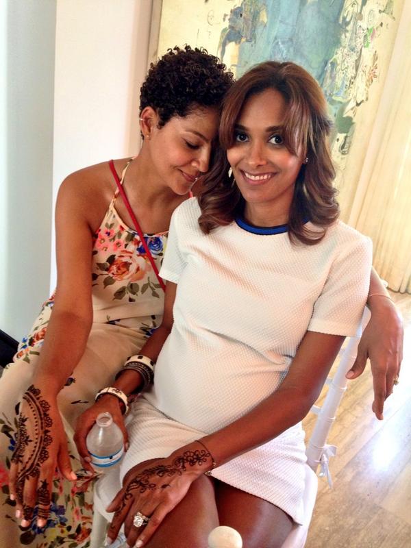 ayanarod1's tweet photo. Thankful 4 all the women in my life. @larsapippen @HoneyChildTracy @AmarisJones @pink_funk #sisters #babyava http://t.co/NytOYjqG5w